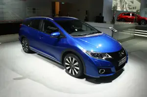 Honda Civic restyling - Salone di Parigi 2014 - 6