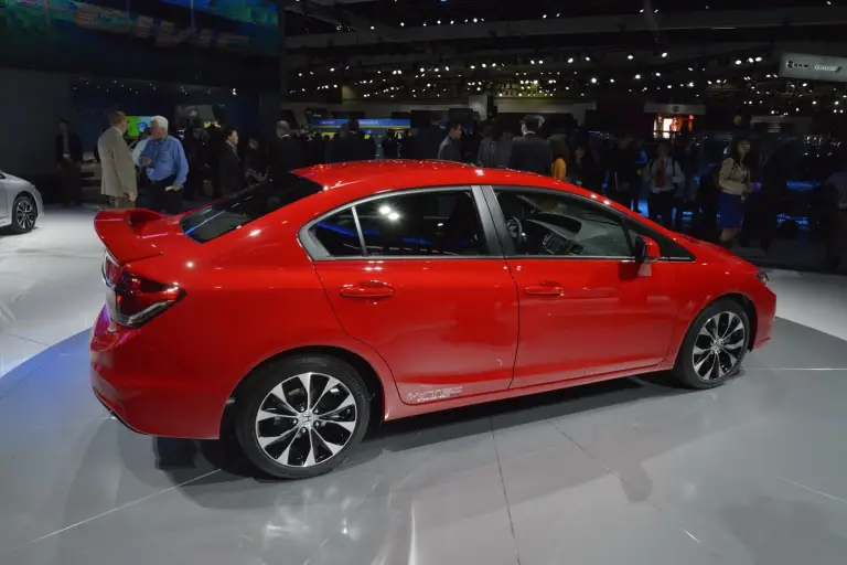 Honda Civic Sedan e Coupé - Salone di Los Angeles 2012 - 9