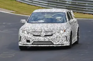 Honda Civic Sedan Type R - foto spia (ottobre 2015)