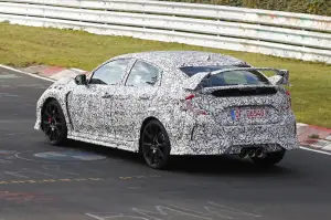 Honda Civic Sedan Type R - foto spia (ottobre 2015) - 8