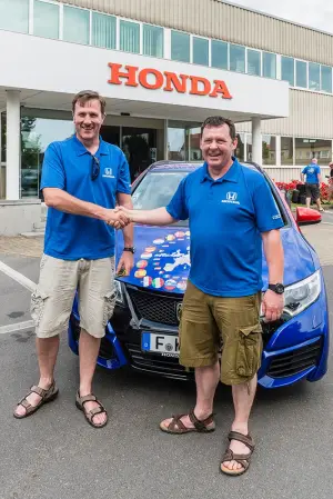 Honda Civic Tourer 1.6 i-DTEC - Guinness World Records - 1