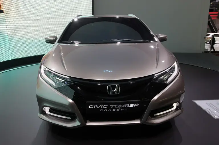 Honda Civic Tourer Concept LIVE - Salone di Ginevra 2013 - 8