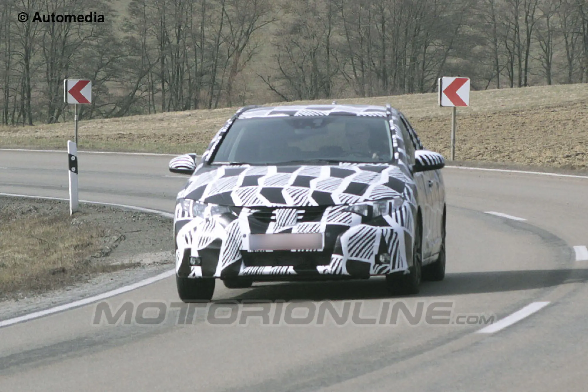 Honda Civic Tourer - Foto spia 12-04-2013 - 1