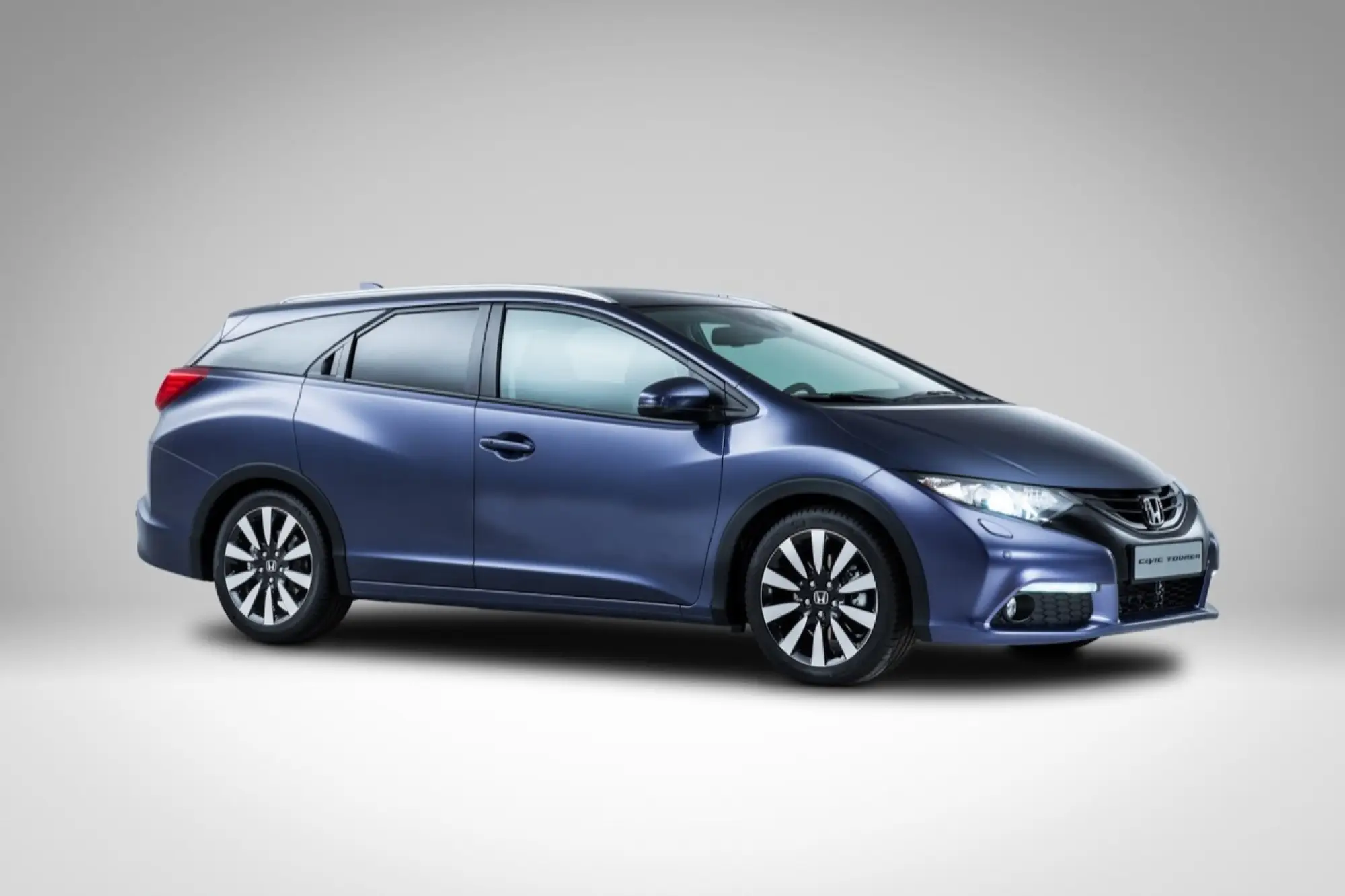 Honda Civic Tourer MY 2014 - Foto ufficiali - 2