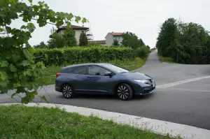 Honda Civic Tourer - Prova su strada 2014