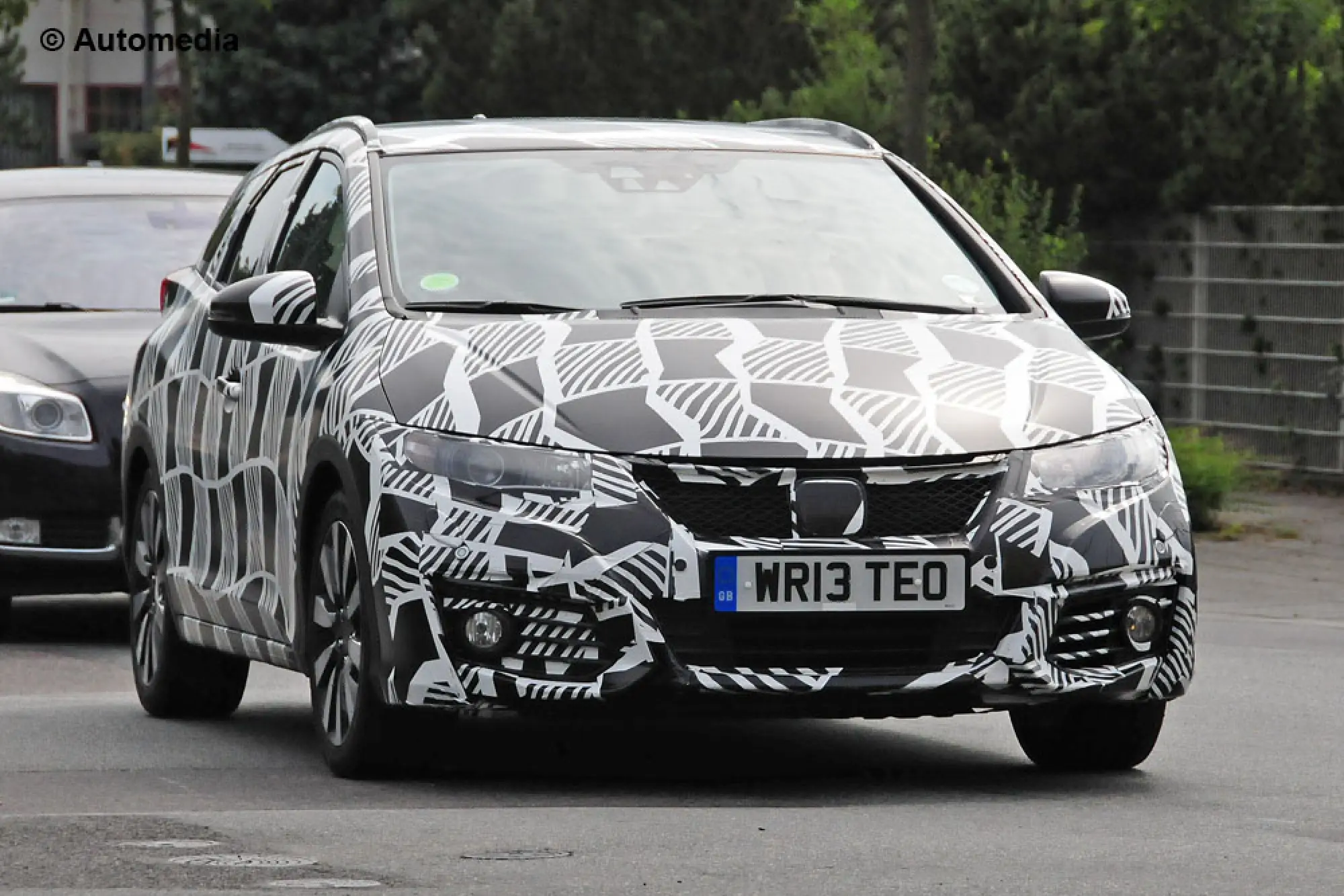 Honda Civic Tourer restyling - foto spia - 1