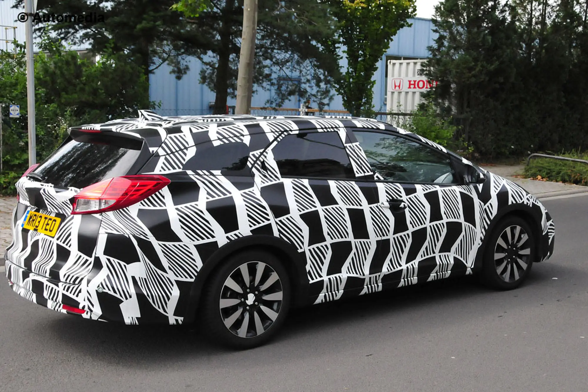 Honda Civic Tourer restyling - foto spia - 5