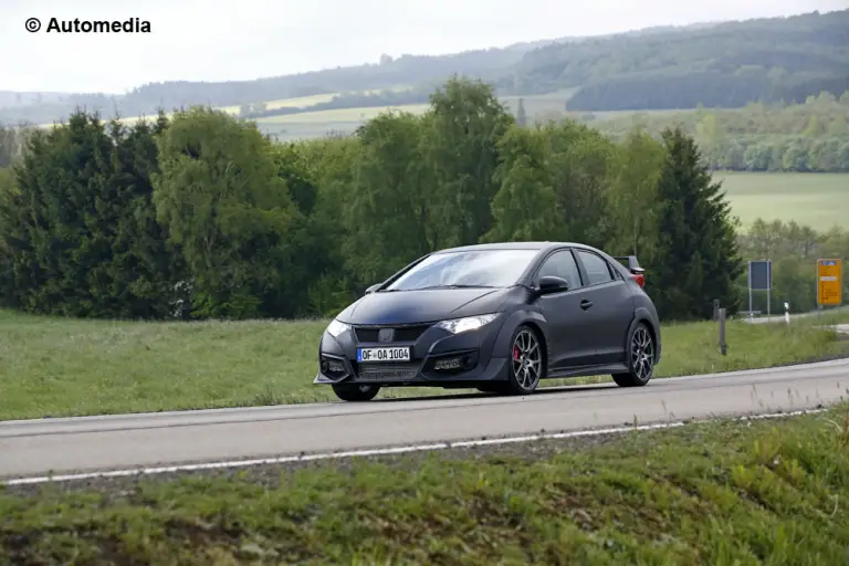 Honda Civic Type-R 2015 - Foto spia 15-05-2014 - 3