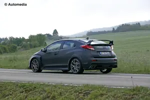 Honda Civic Type-R 2015 - Foto spia 15-05-2014 - 6