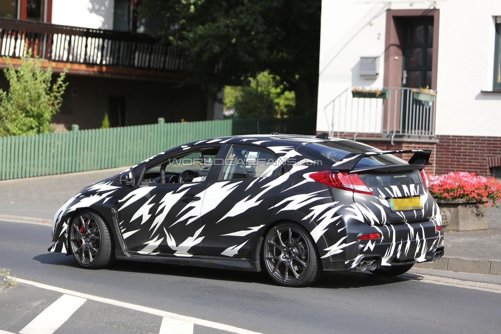 Honda Civic Type R 2015 nuove foto spia