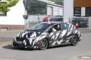Honda Civic Type R 2015 nuove foto spia - 2