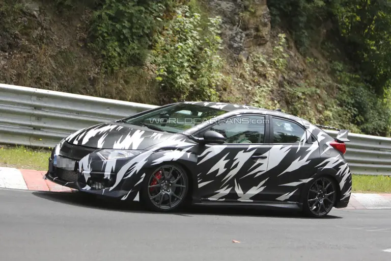 Honda Civic Type R 2015 nuove foto spia - 4
