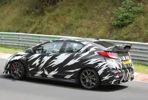 Honda Civic Type R 2015 nuove foto spia - 6