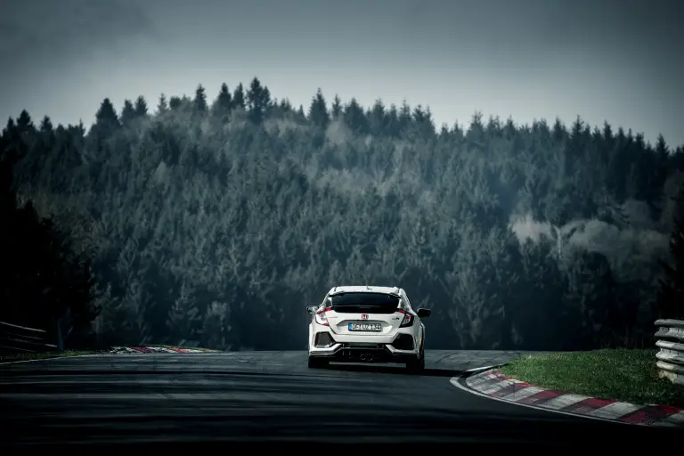 Honda Civic Type R MY 2017 - Record al Nurburgring - 11