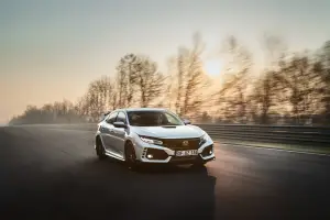 Honda Civic Type R MY 2017 - Record al Nurburgring - 17