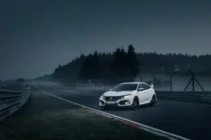 Honda Civic Type R MY 2017 - Record al Nurburgring