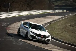 Honda Civic Type R MY 2017 - Record al Nurburgring