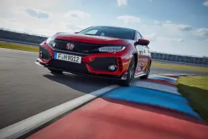 Honda Civic Type R MY 2018 - 14