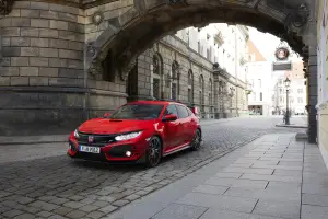 Honda Civic Type R MY 2018 - 24