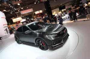 Honda Civic Type R Prototype - Salone di Parigi 2016 - 3