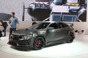 Honda Civic Type R Prototype - Salone di Parigi 2016 - 4