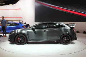 Honda Civic Type R Prototype - Salone di Parigi 2016 - 5