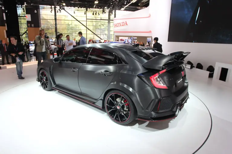 Honda Civic Type R Prototype - Salone di Parigi 2016 - 6