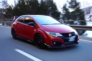 Honda Civic Type R - Prova su Strada 2017 - 4