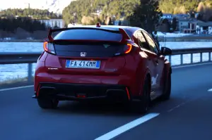 Honda Civic Type R - Prova su Strada 2017