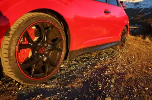 Honda Civic Type R - Prova su Strada 2017