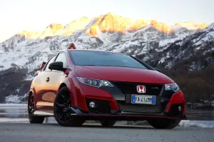 Honda Civic Type R - Prova su Strada 2017 - 120