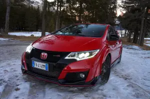 Honda Civic Type R - Prova su Strada 2017 - 124