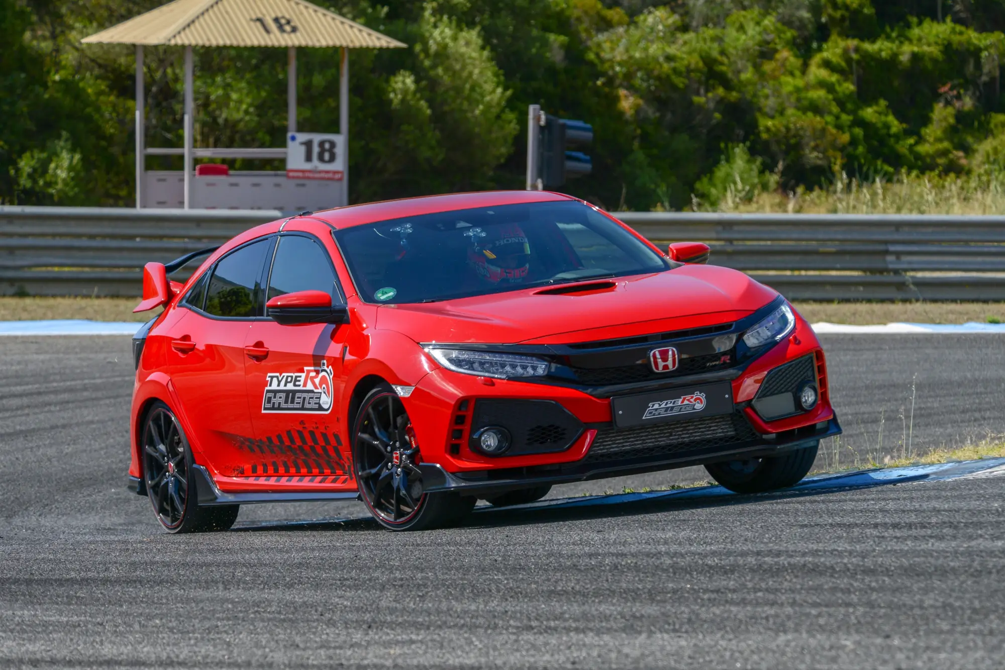 Honda Civic Type R record Estoril - 1