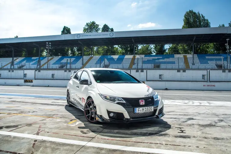 Honda Civic Type R - Record in pista - 19