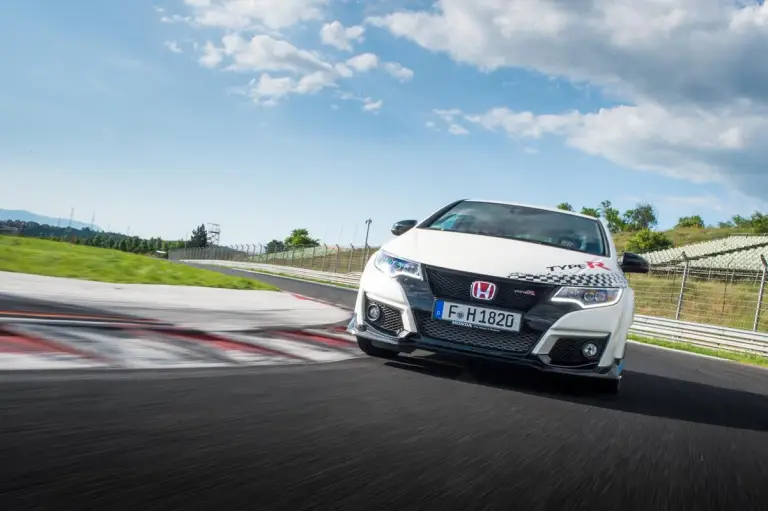 Honda Civic Type R - Record in pista - 9