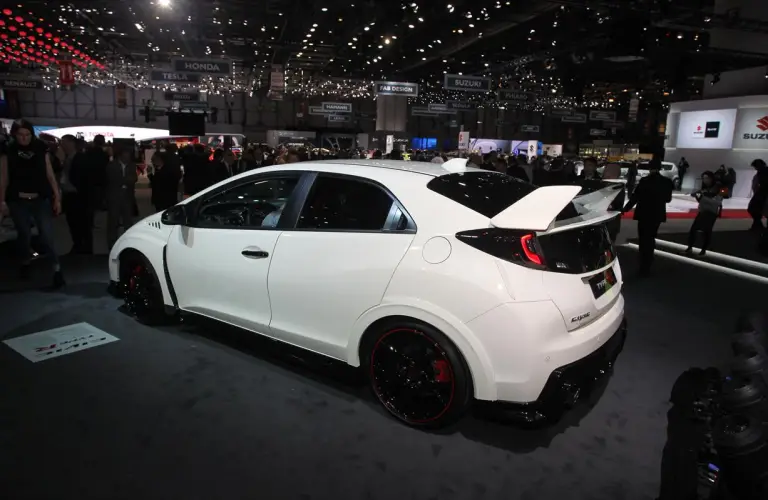 Honda Civic Type R - Salone di Ginevra 2015 - 4