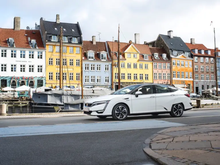 Honda Clarity Ful Cell 2017 - 1