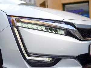 Honda Clarity Ful Cell 2017 - 36