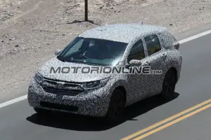 Honda CR-V 2018 (foto spia)