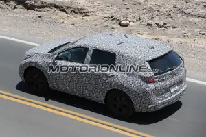 Honda CR-V 2018 (foto spia)