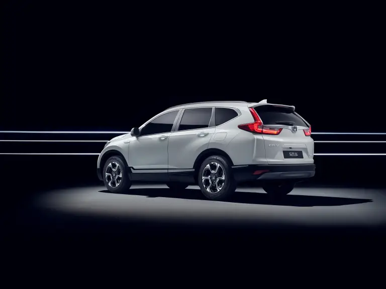 Honda CR-V Hybrid Prototype - 4