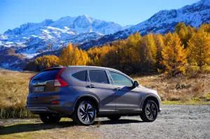 Honda CR-V Prova su strada 2015