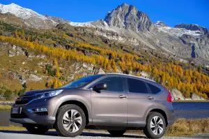 Honda CR-V Prova su strada 2015