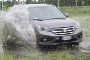 Honda CR-V: prova su strada