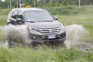 Honda CR-V: prova su strada