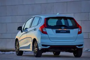 Honda Jazz Dynamic Version  - 9