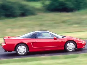 Honda NSX la supercar compie 30 anni