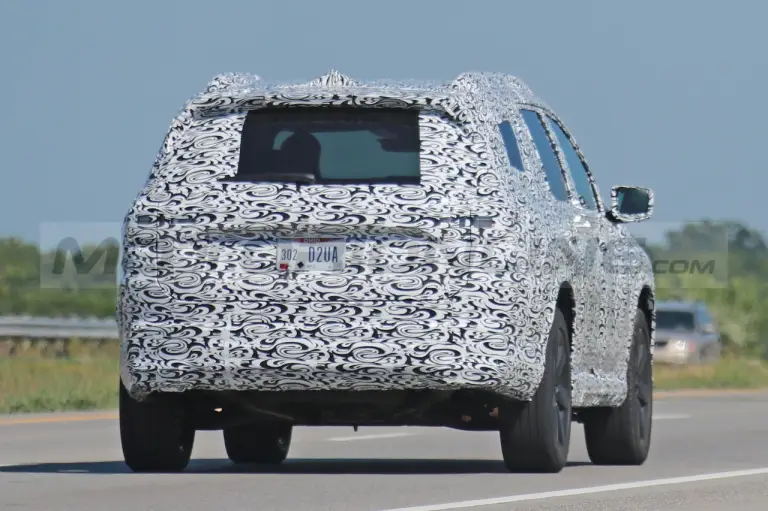 Honda Pilot 2023 - Foto Spia 24-06-2022 - 15