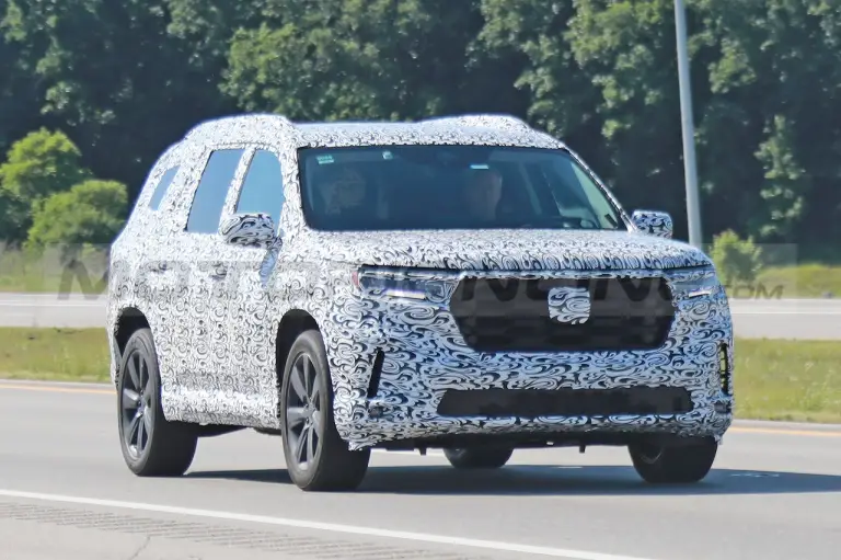 Honda Pilot 2023 - Foto Spia 24-06-2022 - 16