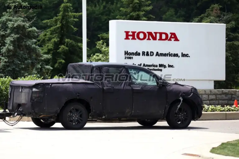 Honda Ridgeline - Foto spia 05-08-2015 - 6
